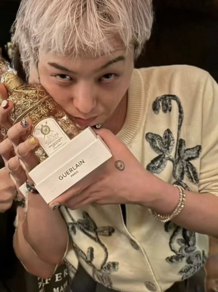 男女神都在噴的香氣！6款韓星私藏香水清單公開：GD最新香水來自Guerlain、IU髮香噴霧代替香水！