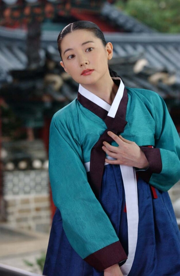 李英愛隔20年演《大長今》續集！6大凍齡秘訣打造防腐美貌：提子減肥法、山茶花籽油護膚