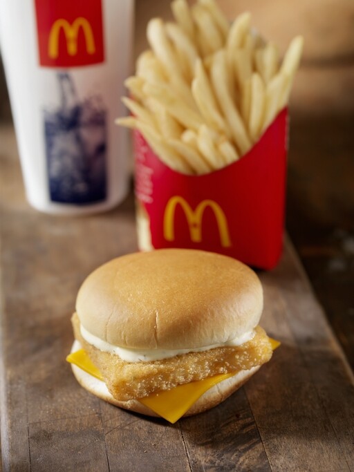 麥當勞卡路里｜公開McDonald's人氣款食物/飲品熱量表：4件麥樂雞有200多kcal