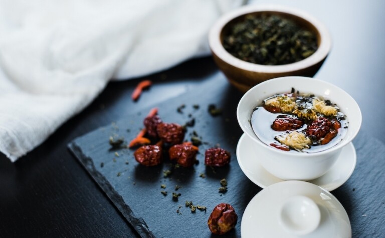 紅棗茶簡易做法|加入枸杞、牛蒡燜有助美白明目,養肝護腎養生凍齡必飲 紅棗茶簡易做法|加入枸杞、牛蒡燜有助美白明目,養肝護腎養生凍齡必飲