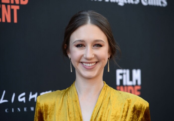 《詭修女》Taissa Farmiga拍鬼片走紅，私下的她原來愛這樣穿！