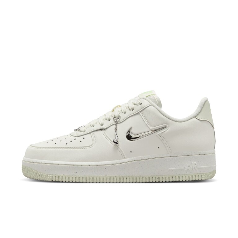 NIKE AIR FORCE 1 '07 NN SE霧氣綠色波鞋 NIKE AIR FORCE 1 '07 NN SE霧氣綠色波鞋