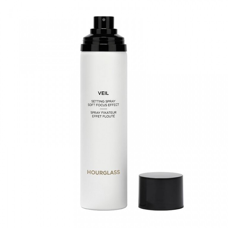 Hourglass Veil Soft Focus Setting Spray