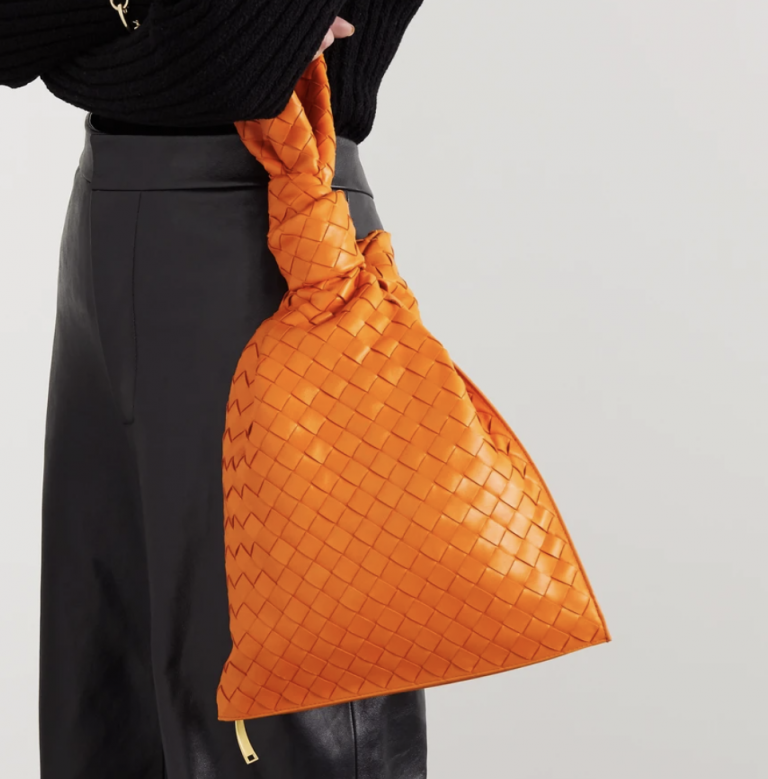 BOTTEGA VENETA BV Twist knotted intrecciato leather clutch