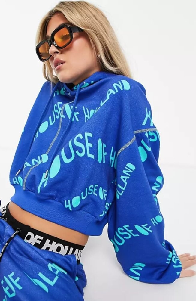 014) House of Holland 印花短版衛衣 $1,694 (ASOS 有售) 014) House of Holland 印花短版衛衣 $1,694 (ASOS 有售)