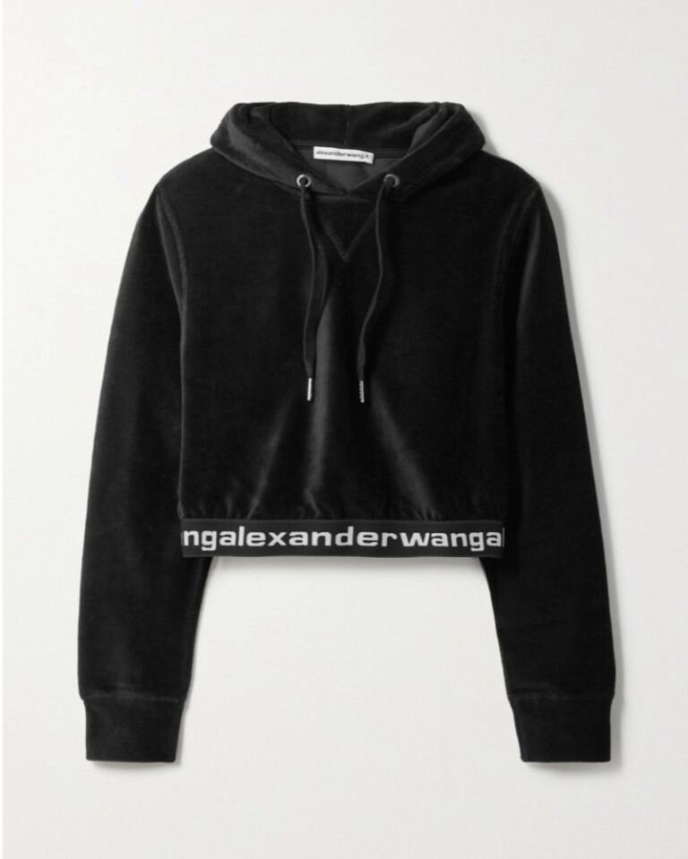 015) AlexanderWang T. 黑色絲絨短版衛衣 $1,855 (net-a-porter 有售) 015) AlexanderWang T. 黑色絲絨短版衛衣 $1,855 (net-a-porter 有售)