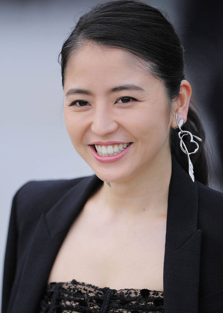 弱桃花女眼睛面相 3. 魚尾紋多 弱桃花女眼睛面相 3. 魚尾紋多