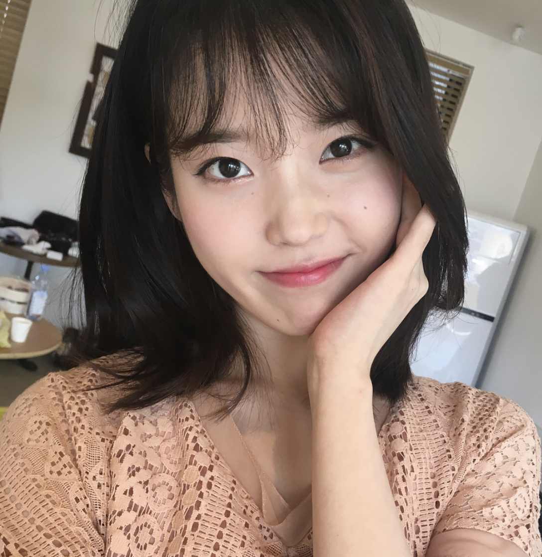 白皙膚色：選擇淺色系 x 冷色調胭脂，打造粉嫩少女感