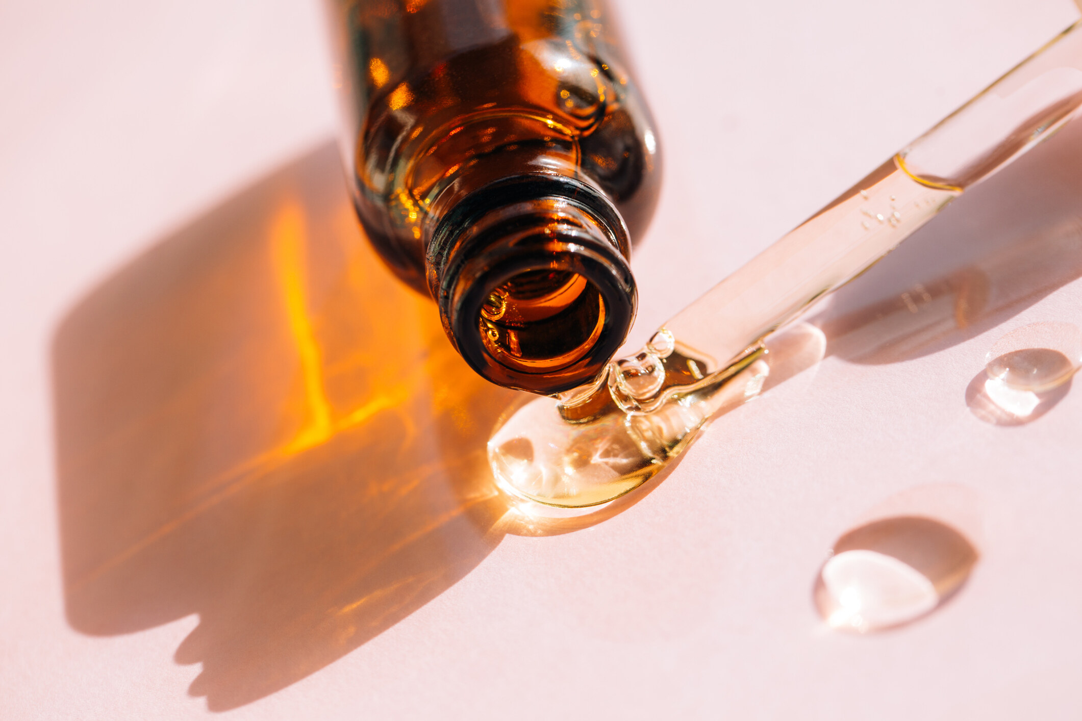 護膚油用得多長暗瘡?為護膚油平反,醫生教你7大護膚油正確用法 護膚油用得多長暗瘡?為護膚油平反,醫生教你7大護膚油正確用法