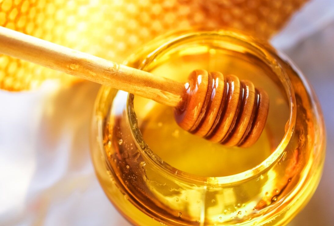 必學神級蜂蜜用法 | Pharmabelle、Tahi等天然蜂蜜推薦 | 乾肌女生必入手Origins蜂蜜面膜、Guerlain