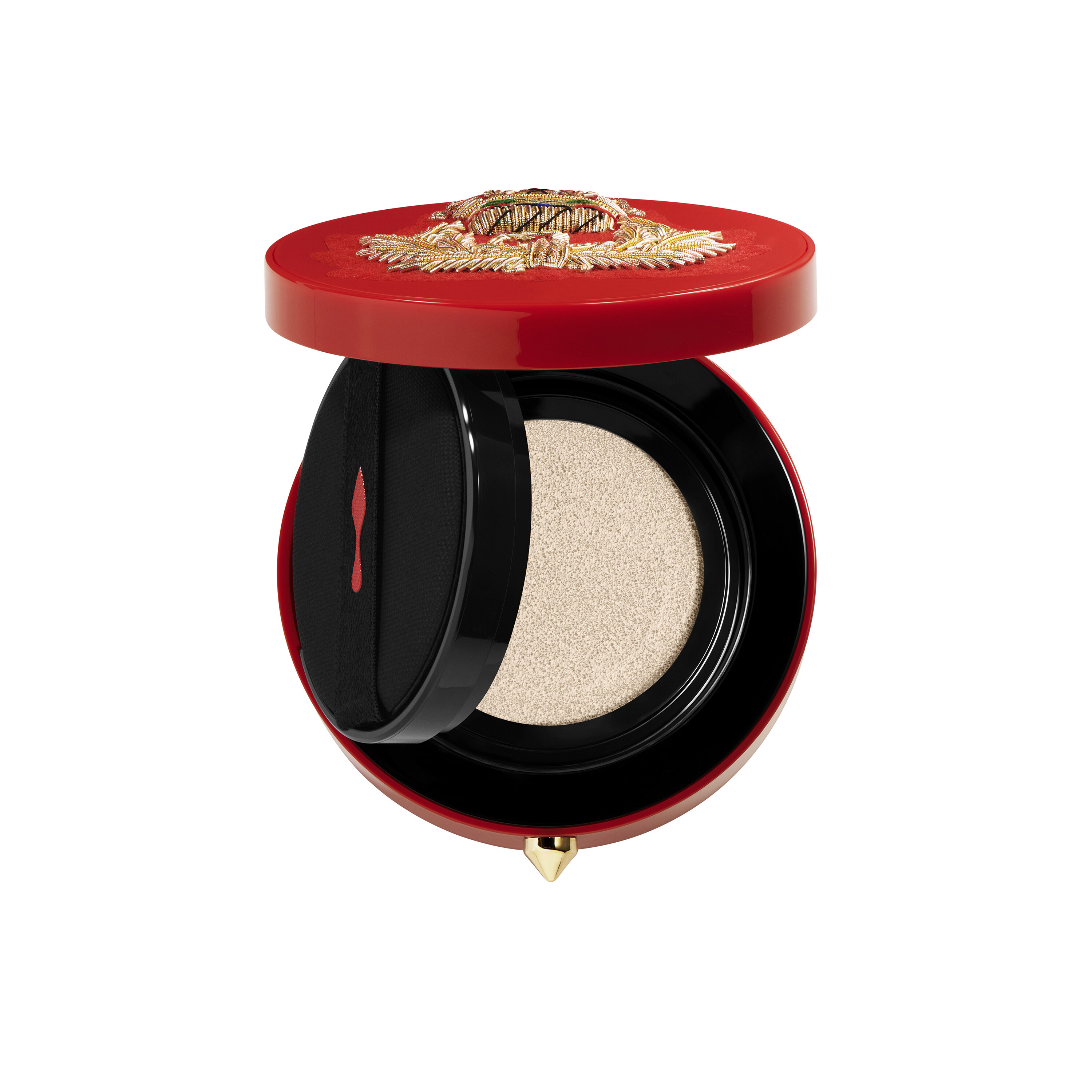 Christian Louboutin Beauty旗艦店登陸K11 MUSEA！節日必備Teint Fétiche Le Cushion 鑽石亮肌氣墊粉底含極罕鑽石微粒成分，盡顯女皇格調！