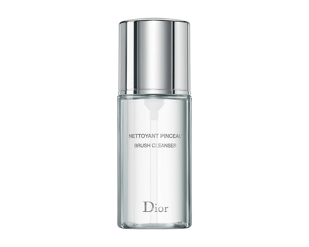 作為貴婦品牌之一的Dior連洗掃液的包裝設計都非常高貴優雅。而且它的