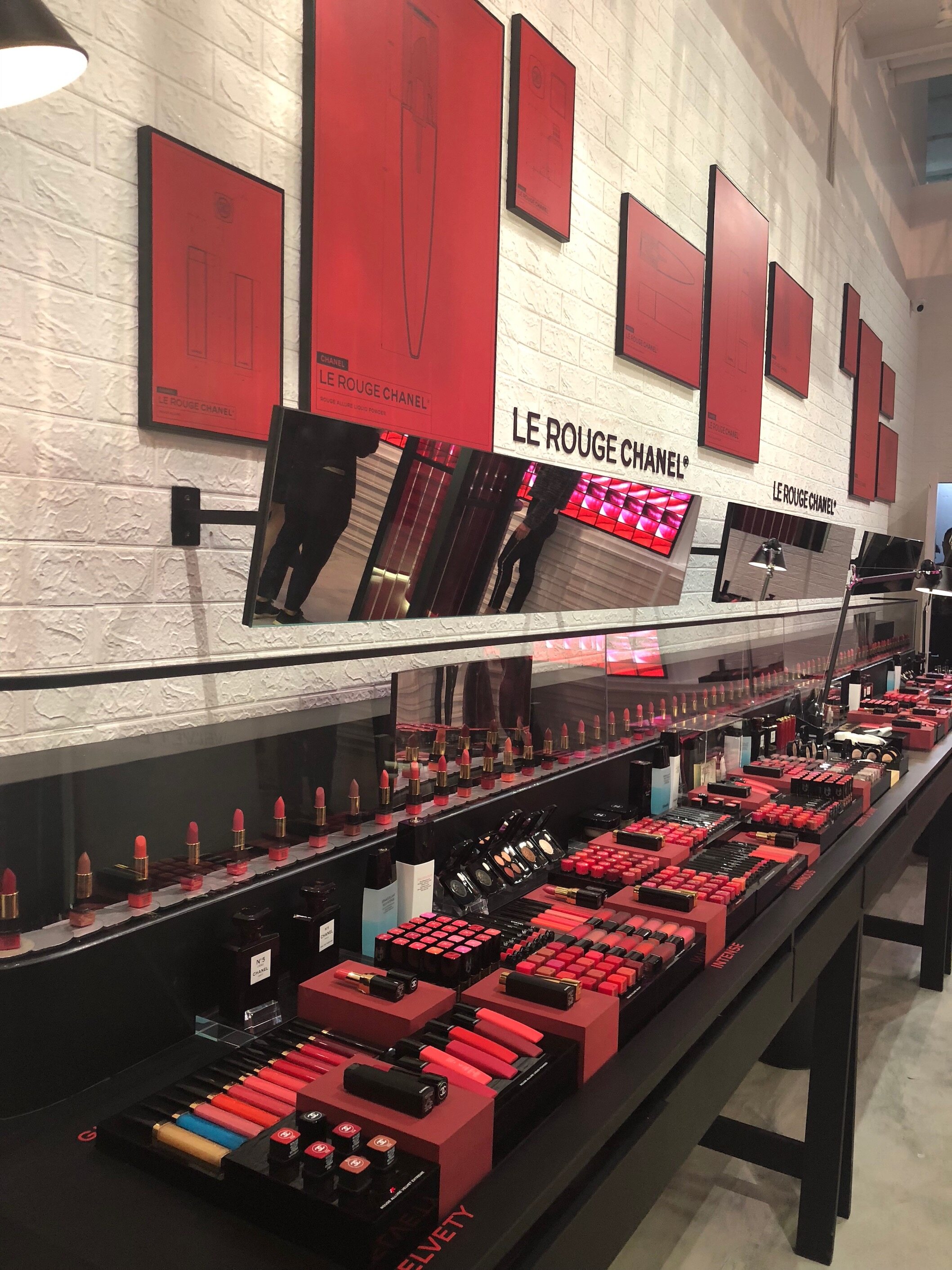 Store Tour: Chanel Le Rouge HK Pop-up #TiffanysRetailPatrol 