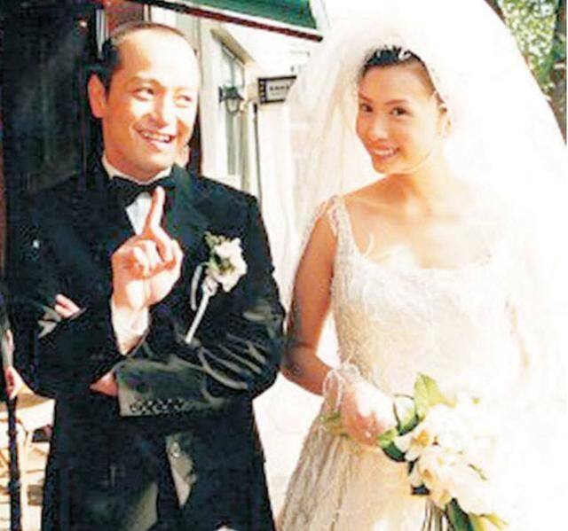 邱淑貞是80年代男士心目中的性感女神，不過自從1999年跟香港時裝公司I.T創辦人沈嘉偉結婚後就淡出幕前