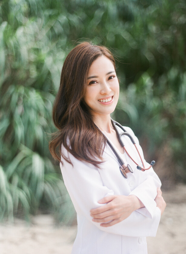 陳筠華醫生 (Dr. Lisa Chan) 陳筠華醫生 (Dr. Lisa Chan)