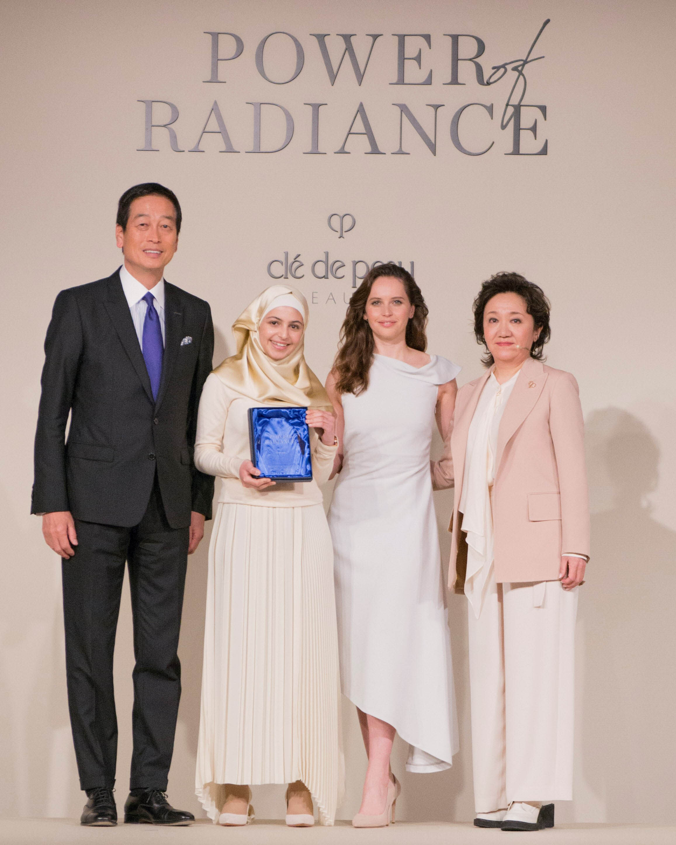Clé de Peau Beauté選她為首屆"The Power of Radiance"慈善企劃的得獎者。