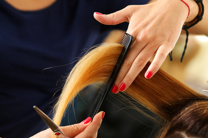 如何有效地加快頭髮生長速度？最簡單是定期修剪頭髮
