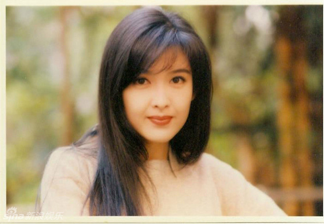 香港80、90年代女星：周慧敏