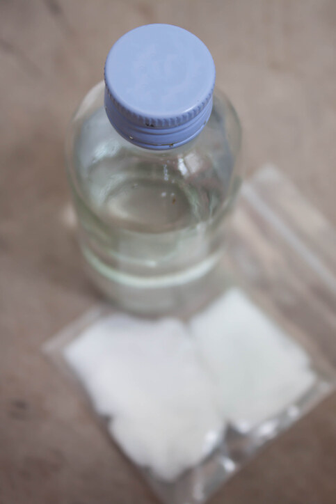 酒精搓手液酒精濃度愈高愈好？消毒酒精乙醇、異丙醇功效濃度成分懶人包