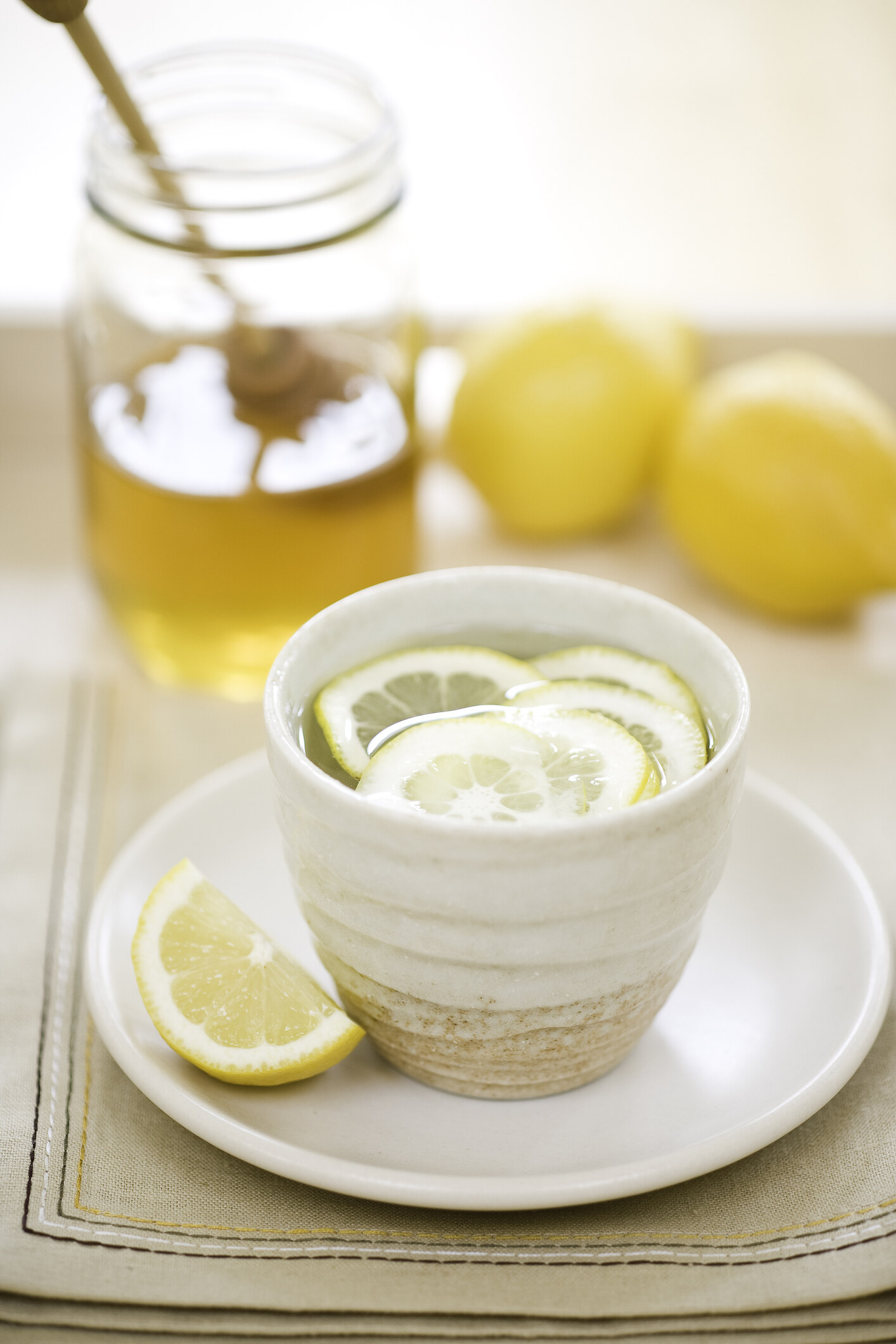 用溫水沖泡檸檬水味道更佳。
