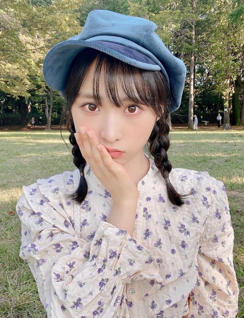 日本新晉美少女：小栗有以