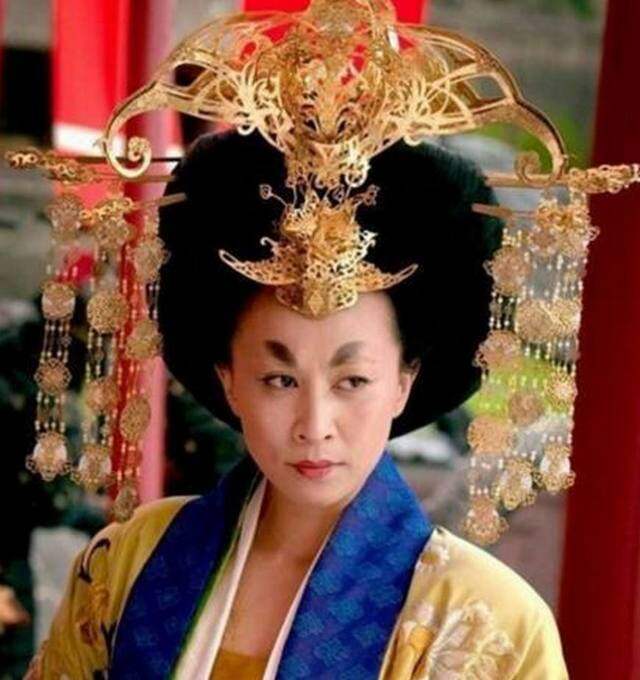 電影《狄仁傑》裏面的劉嘉玲扮演武則天