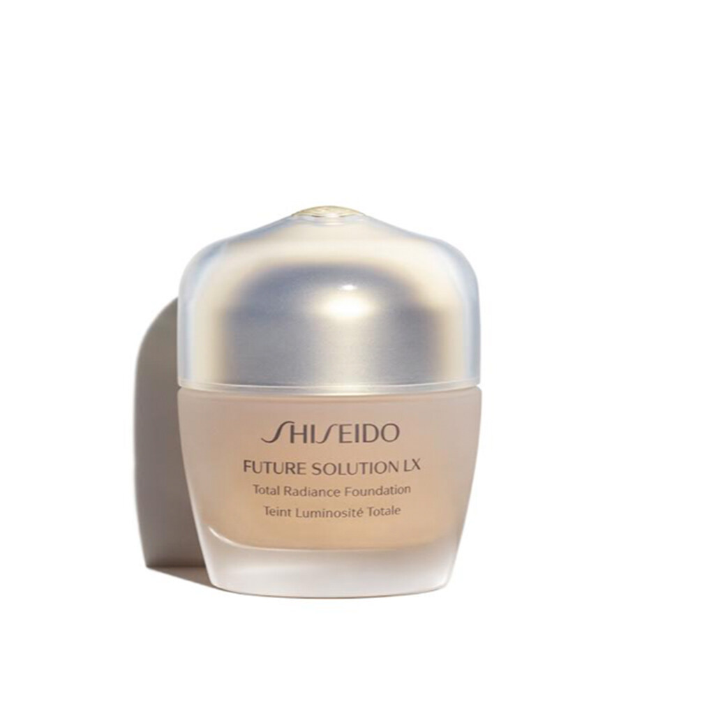 日本粉底推薦：Shiseido 晶鑽光感耀澤粉底霜
