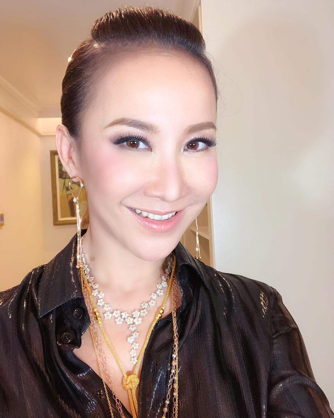3. 李玟