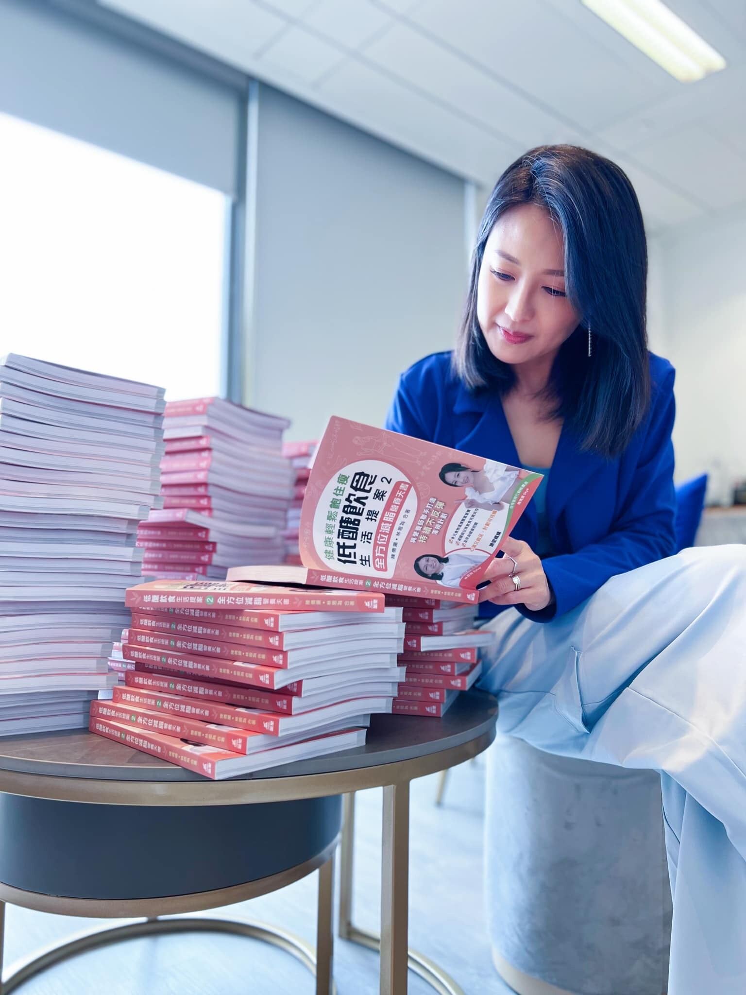 今年，陳倩揚與營養師林思為合作推出新書，亦於書展連續6天登上暢銷書榜首位。