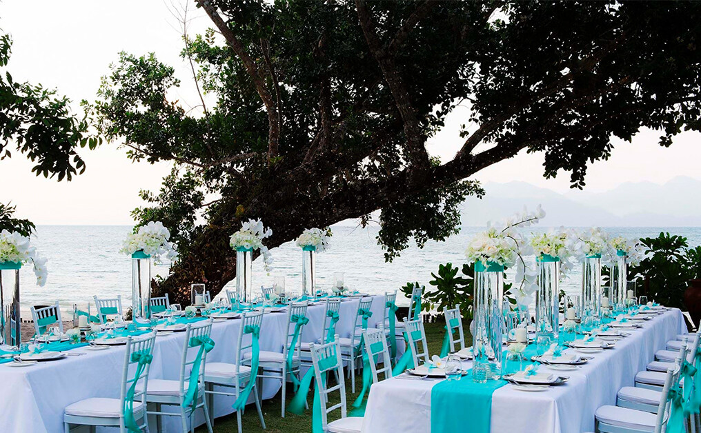 準新人可在綿延的白色沙灘Datai Bay上舉辦沙灘婚禮