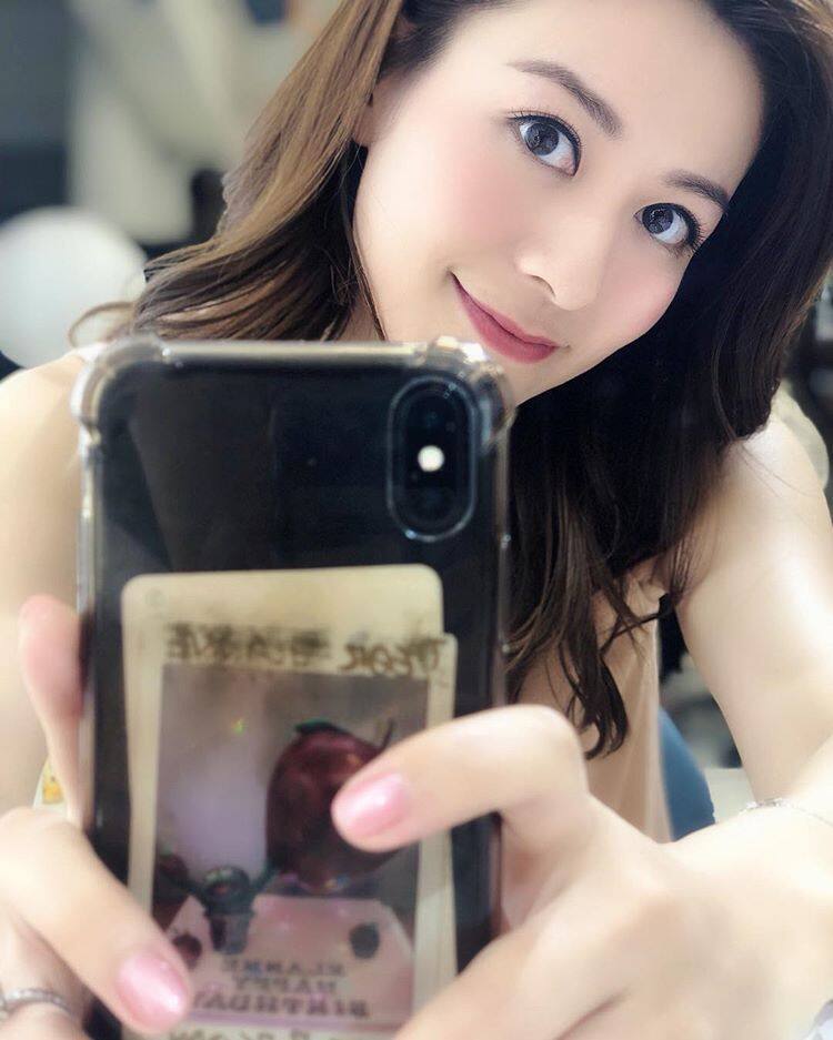 江若琳扮靚之道 2. 雙眼圓大有神靠獨特眼線 江若琳扮靚之道 2. 雙眼圓大有神靠獨特眼線