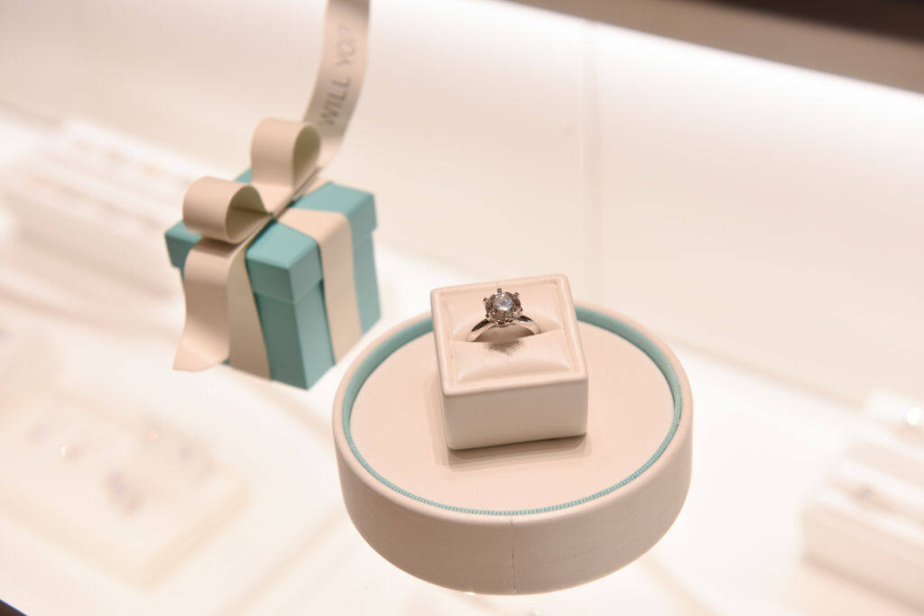 挑選訂婚戒指守則1:鑽石的重要性