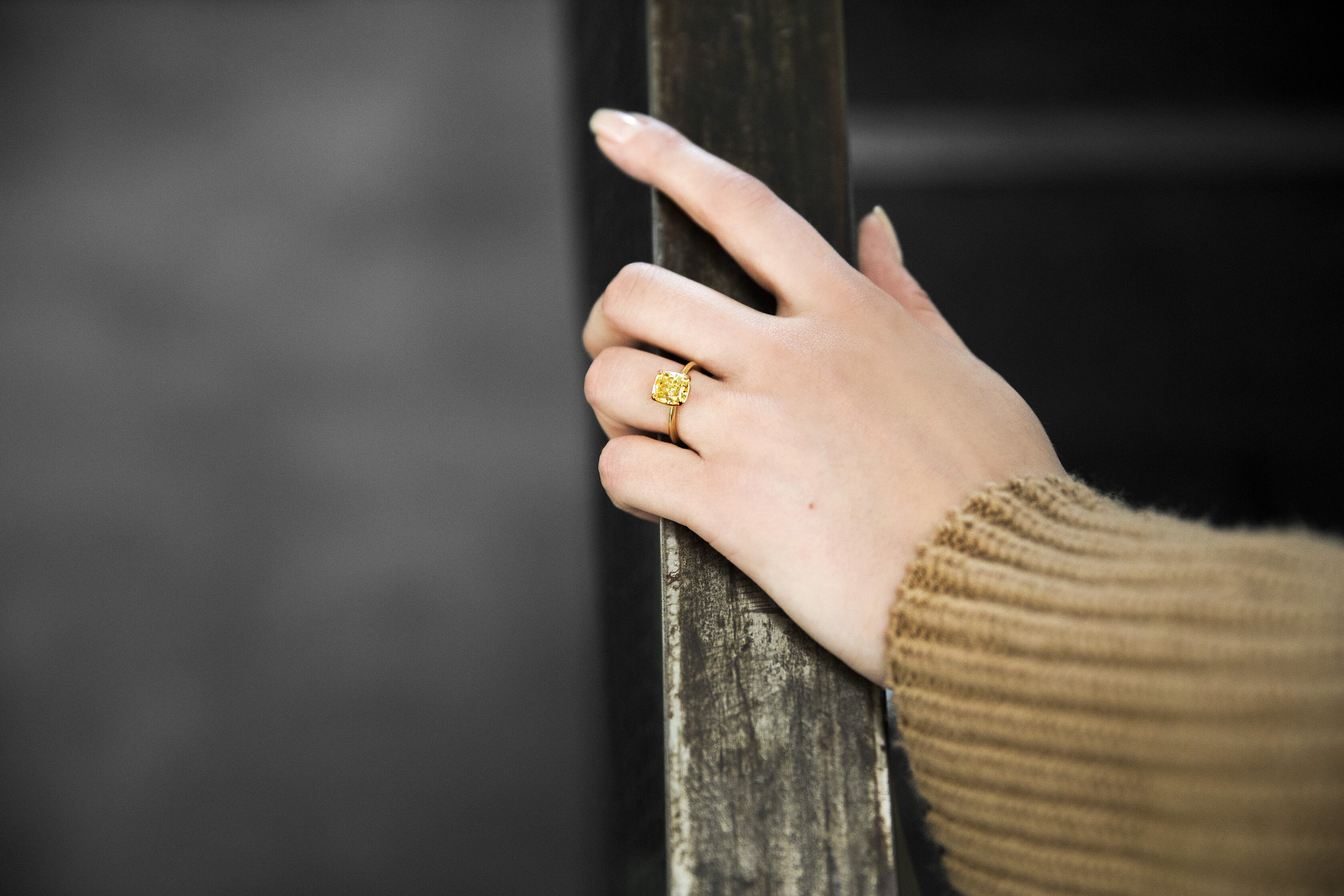 挑選訂婚戒指守則2: 白金、黃金或是玫瑰金？