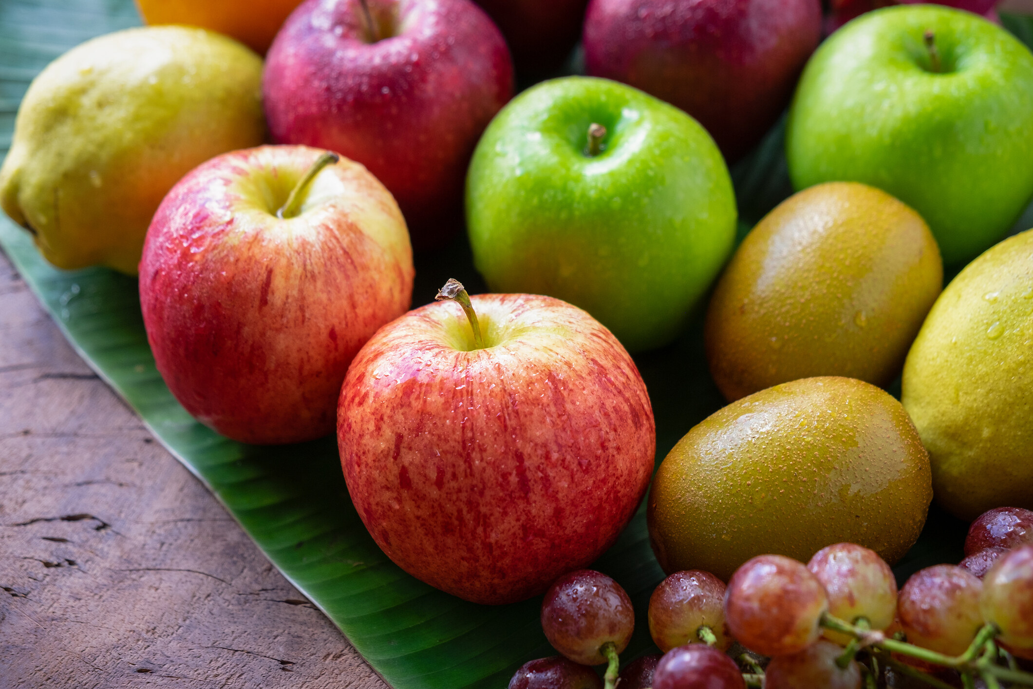 建議全日要吃水果，例如奇異果、加拿大蘋果仔、火龍果橙和香蕉