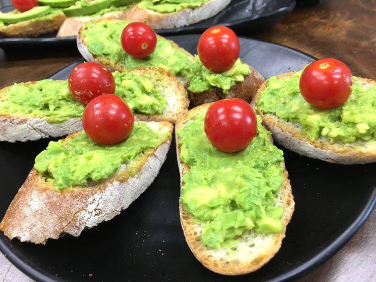 3款牛油果素小食食譜!健康牛油果醬伴秋葵 簡單易做又飽肚 3款牛油果素小食食譜!健康牛油果醬伴秋葵 簡單易做又飽肚