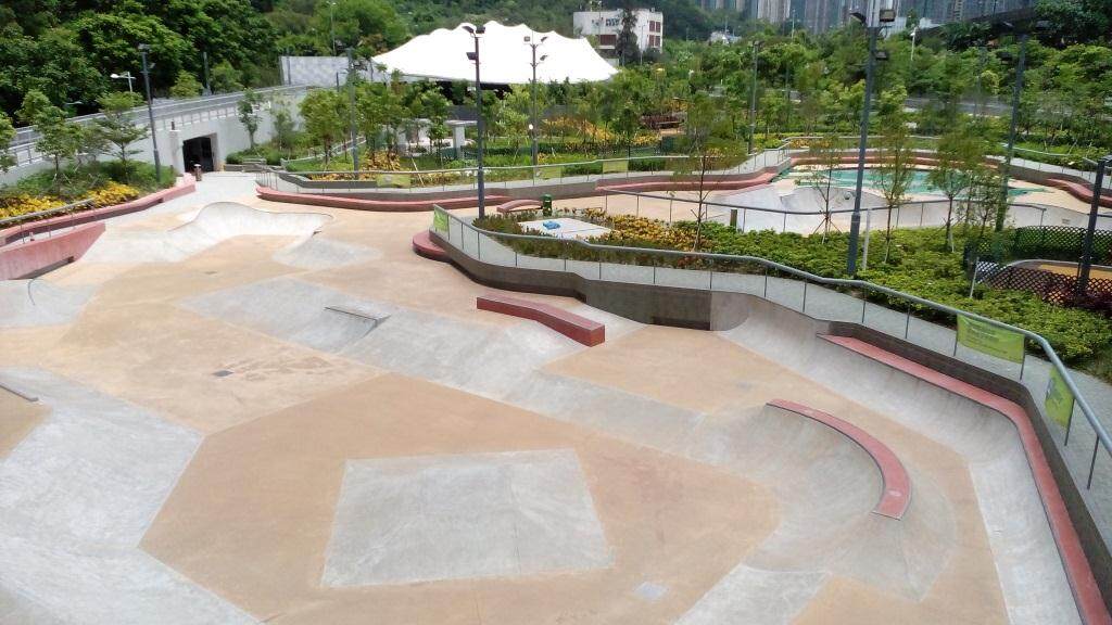 遍佈港九新界！香港10大室內外滑板場推介：場地夠大、打風落雨都可以踩板！