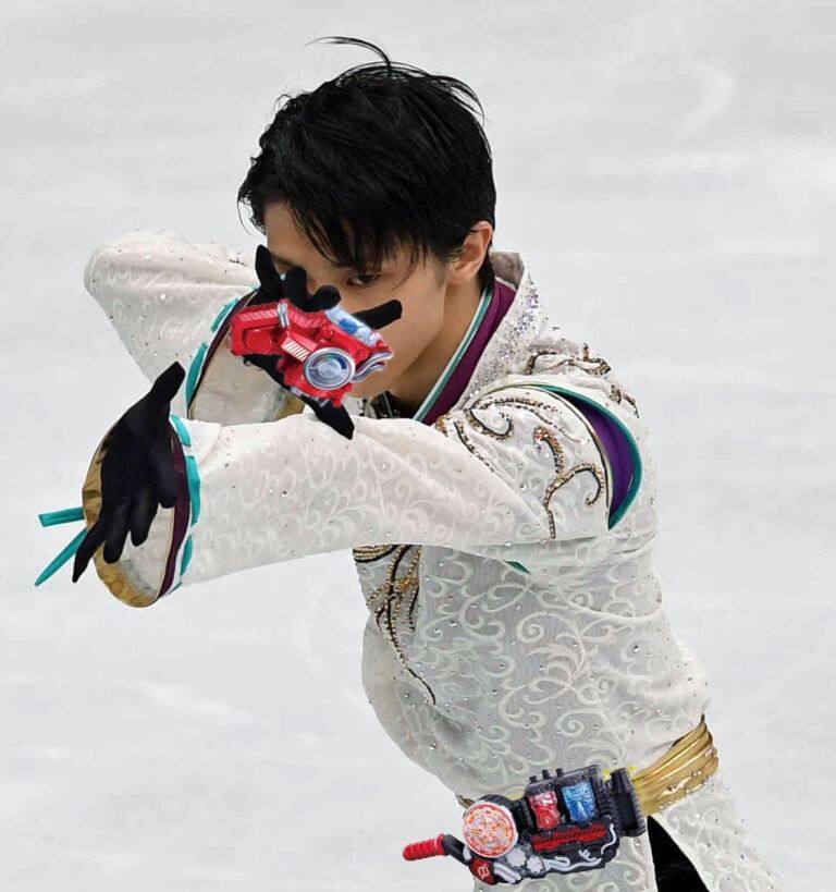 celebrity-entertainment-YuzuruHanyu-ice-skating-photoshop-meme-funny-winter-olympics