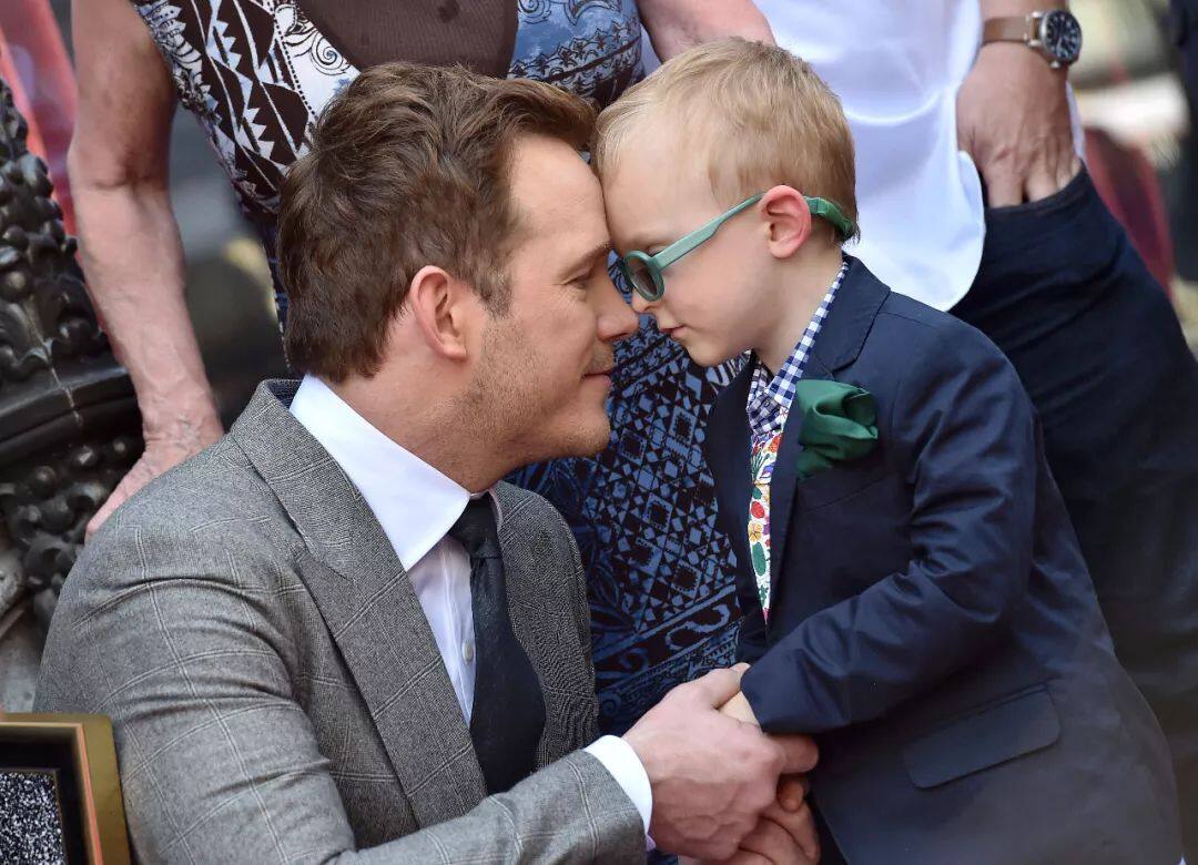 侏羅紀世界 迷失國度 男主角 Chris Pratt 約會 阿諾舒華辛力加 女兒 Katherine 侏羅紀世界 迷失國度 男主角 Chris Pratt 約會 阿諾舒華辛力加 女兒 Katherine