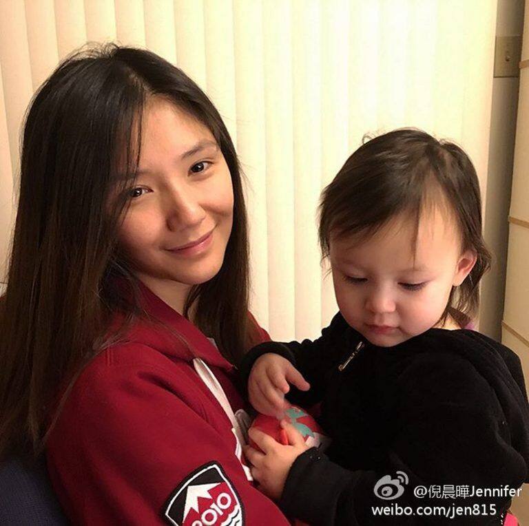 【娛樂圈姊妹花】堅係孖住上 盤點娛樂圈索爆人氣姊妹 【娛樂圈姊妹花】堅係孖住上 盤點娛樂圈索爆人氣姊妹
