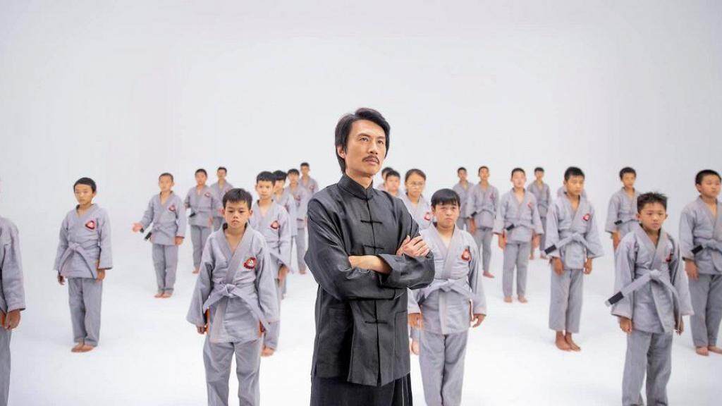 隔17年重回影壇打造《乜代宗師》！黃子華自編自導自演：「這是一套香港電影！」