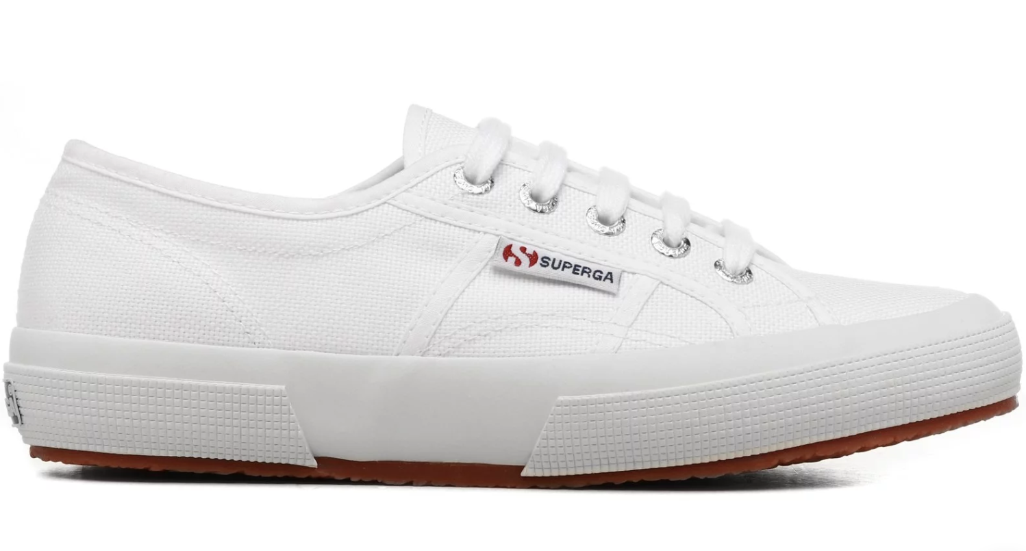 務必入手！10個經典帆布小白鞋品牌推介，保證買了絕不後悔！