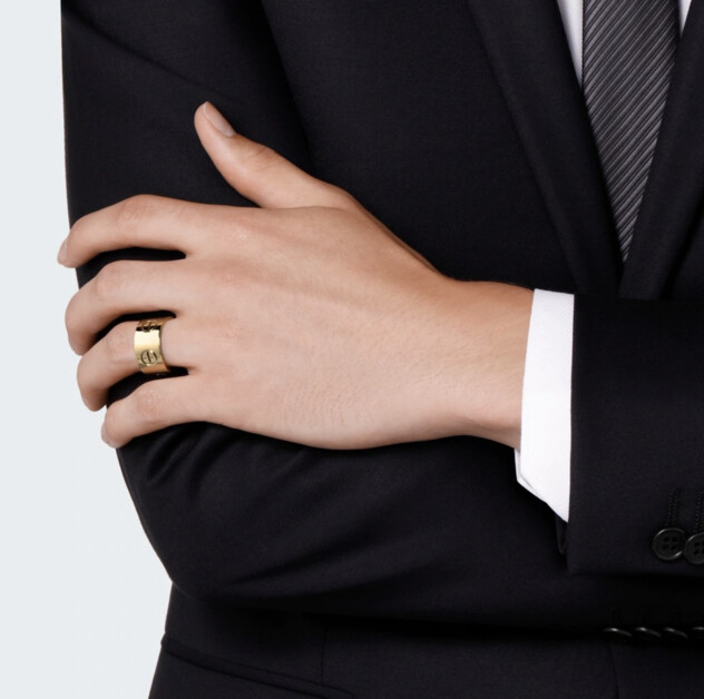 情侶穿搭必備卡地亞飾品！Cartier情侶手鐲、戒指及腕錶推介