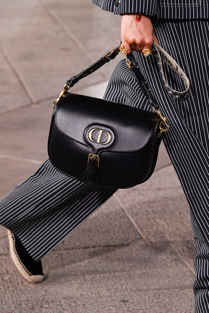 Dior 2021早春度假系列手袋登場!這8款新款手袋最值得投資 Dior 2021早春度假系列手袋登場!這8款新款手袋最值得投資