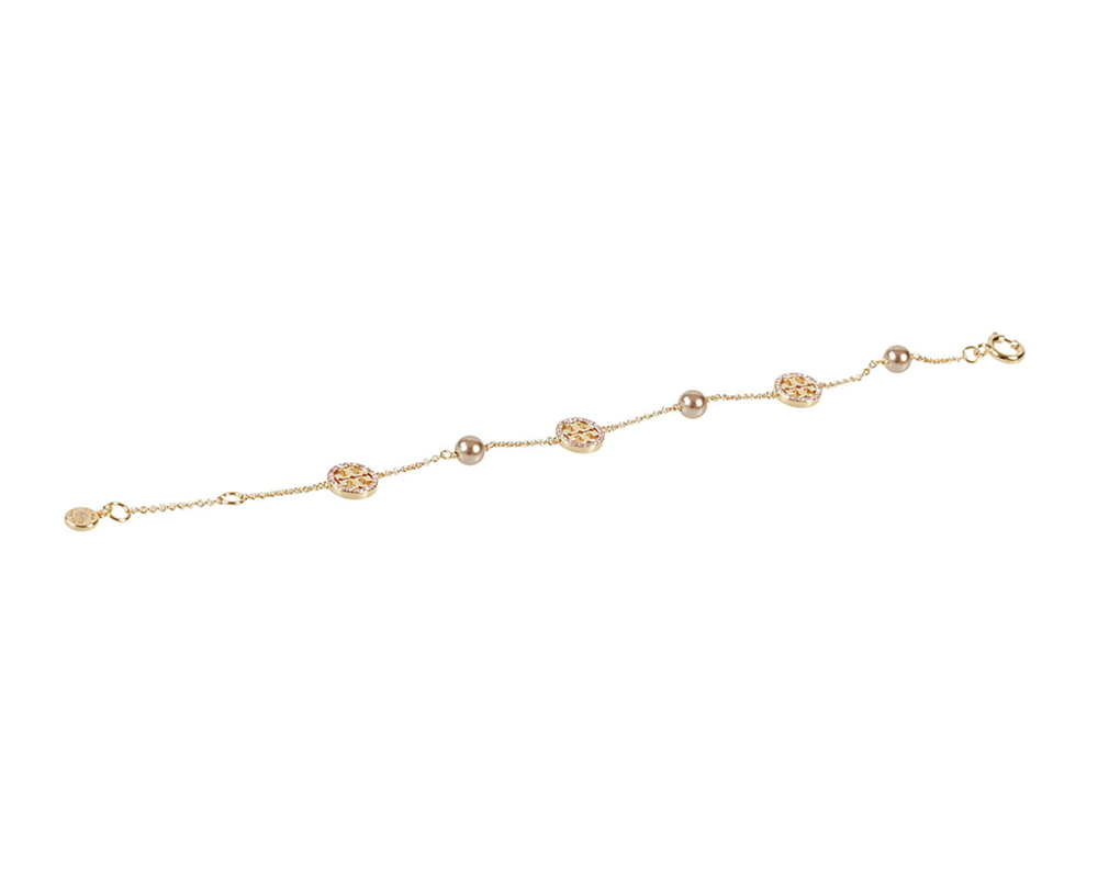 未必每一個女生都喜歡巨型的statement accessory，又或礙於上班，需要低調的飾品配襯