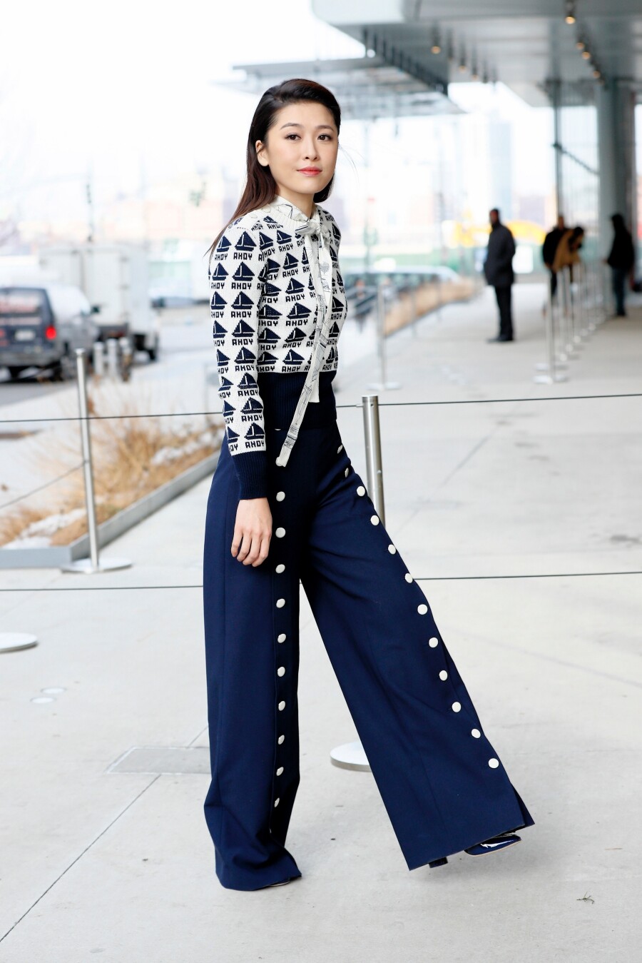 今年四月，Niki曾到美國參與New York Fashion Week，穿上Tory Burch最新服裝，甚有名模風采。