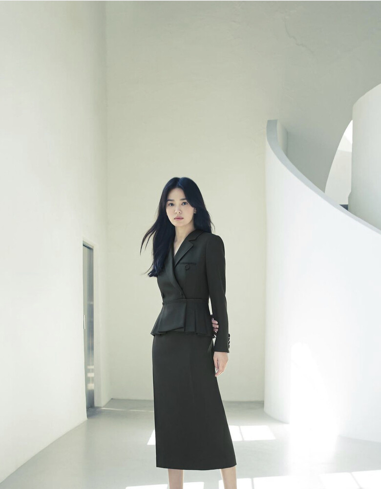 韓劇 《現正分手中》宋慧喬絕美回歸！ 回顧女神的時尚蛻變