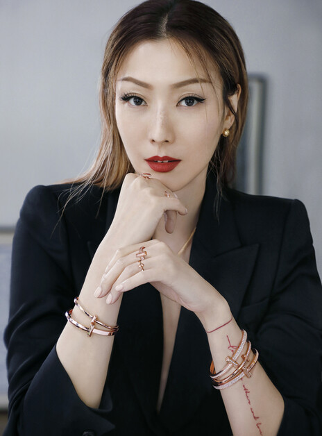 展現堅強、力量及獨特個性！鄭秀文Sammi演繹Tiffany & Co.全新T1珠寶系列