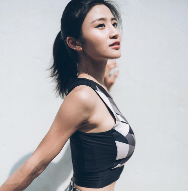 甚麼原因變令林芊妤Coffee因健康學瑜伽?連胡杏兒都指定要搵佢 教班月入 甚麼原因變令林芊妤Coffee因健康學瑜伽?連胡杏兒都指定要搵佢 教班月入