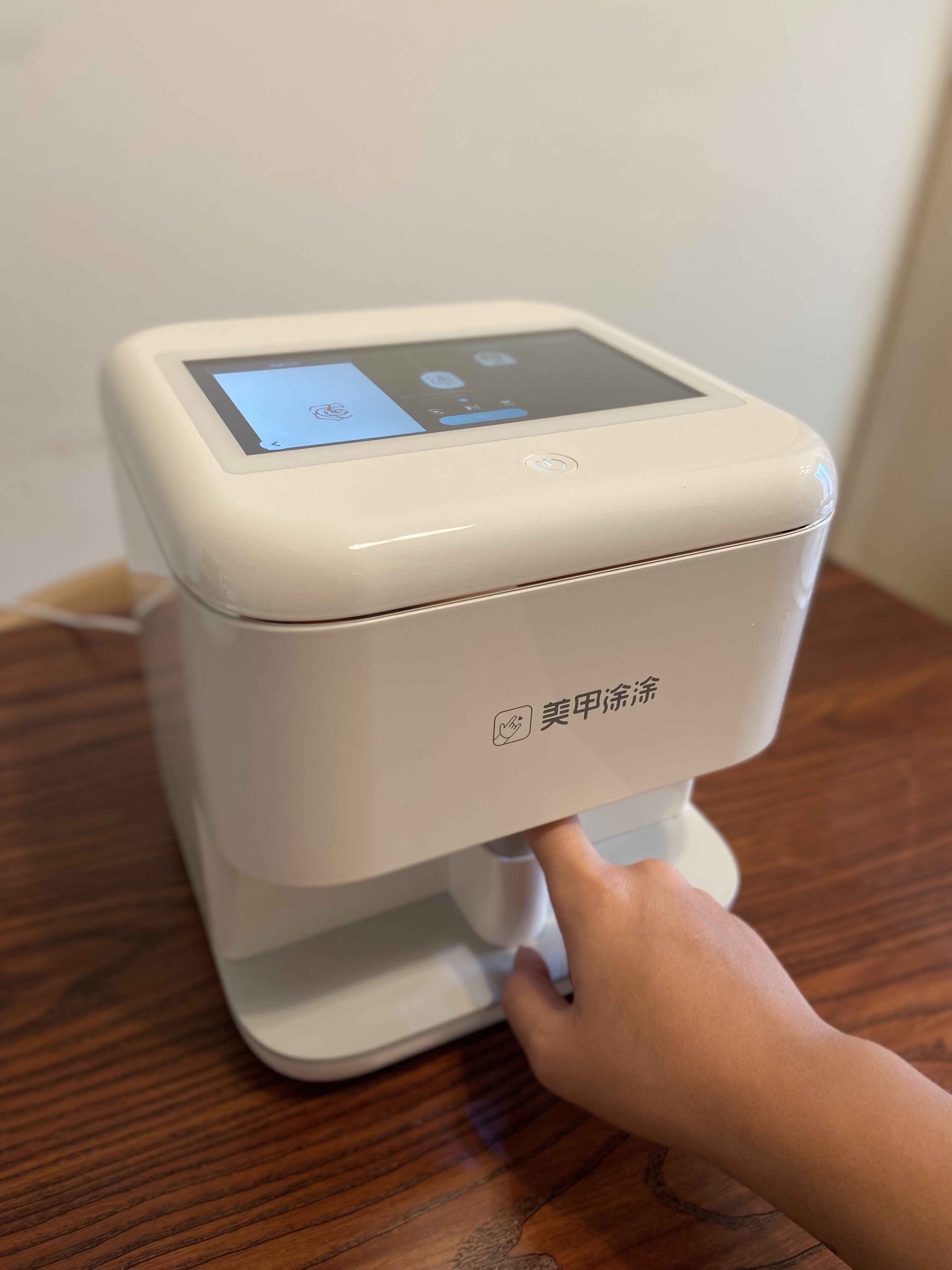 淘寶好物推薦2021〡智能美甲機器人、變態辣火鍋香薰蠟燭 讓你提升生活質