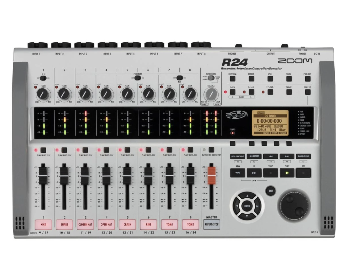 ▲Zoom R24 Recorder : Interface : Controller : Sampler 原價$3,800；優惠價減至$2,660